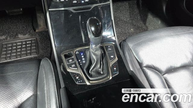 Hyundai Grandeur HG Executive, 2012 9