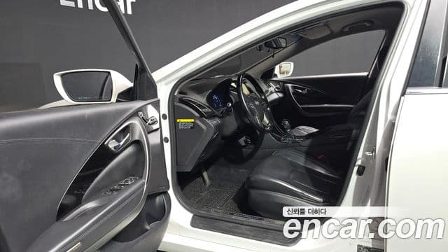 Hyundai Grandeur HG Executive, 2012 10