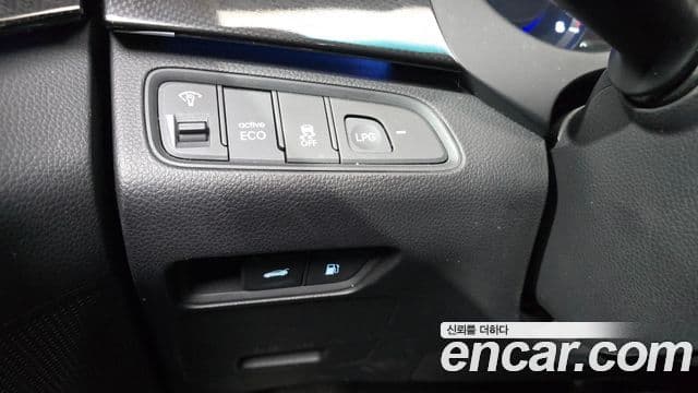 Hyundai Grandeur HG Executive, 2012 16