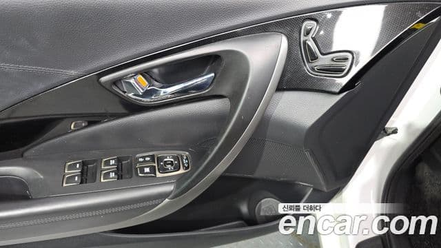 Hyundai Grandeur HG Executive, 2012 18