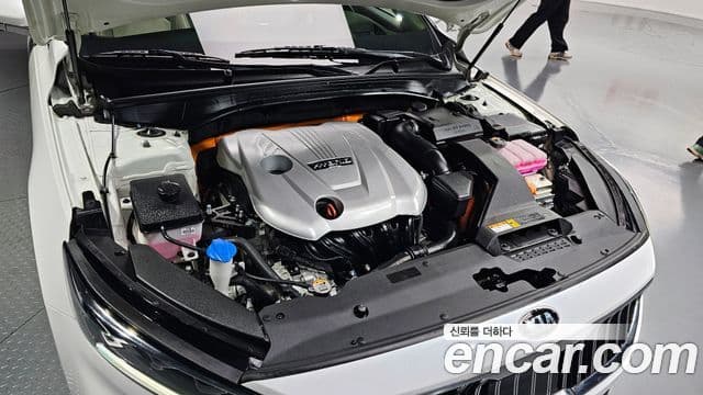 Kia K7 Premier гибрид Signature, 2020 6