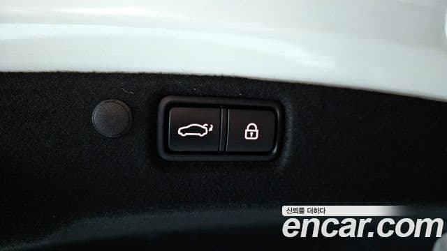 Kia K7 Premier гибрид Signature, 2020 19