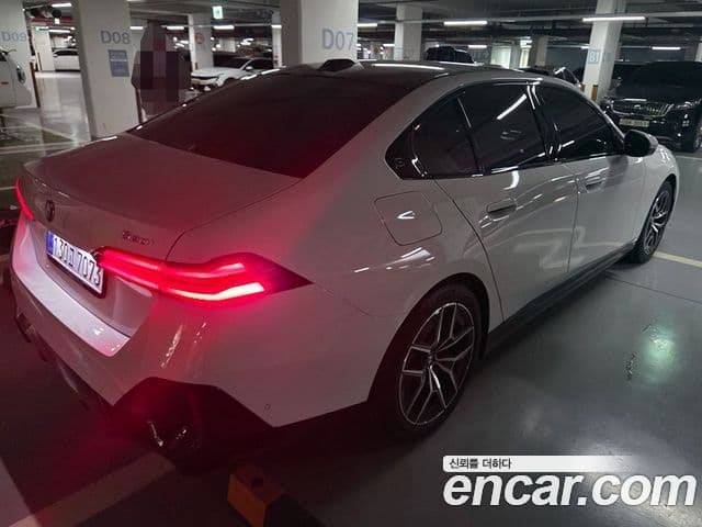 BMW 5시리즈 (G60) 520i M Sport, 2026 все фото