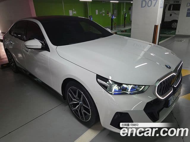 BMW 5시리즈 (G60) 520i M Sport, 2026 6