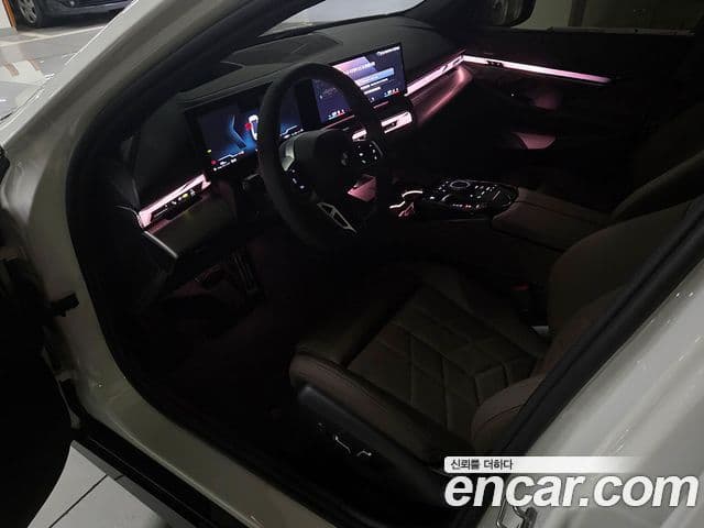 BMW 5시리즈 (G60) 520i M Sport, 2026 8