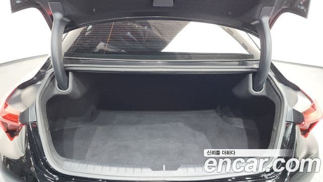 Kia K8 гибрид Noblesse Light, 2022 20