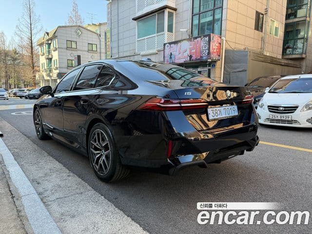 BMW i5 (G60) eDrive 40 M Sport, 2026 все фото