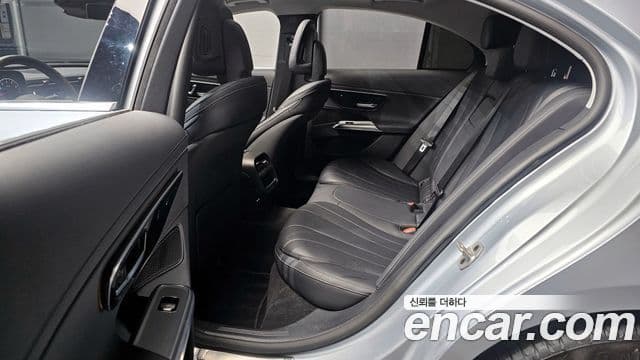 Mercedes-Benz E-класс W214 Avantgarde, 2024 13