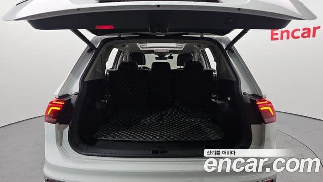 Volkswagen Tiguan Allspace Prestige, 2023 20