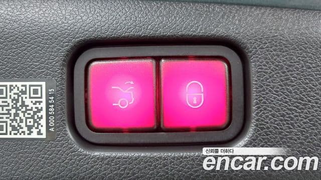 Mercedes-Benz E-класс W214 Avantgarde, 2025 19