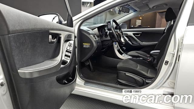 Hyundai Avante MD Luxury, 2011 10