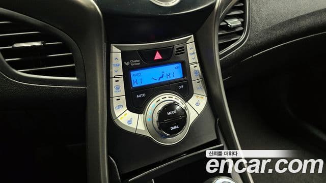 Hyundai Avante MD Luxury, 2011 17