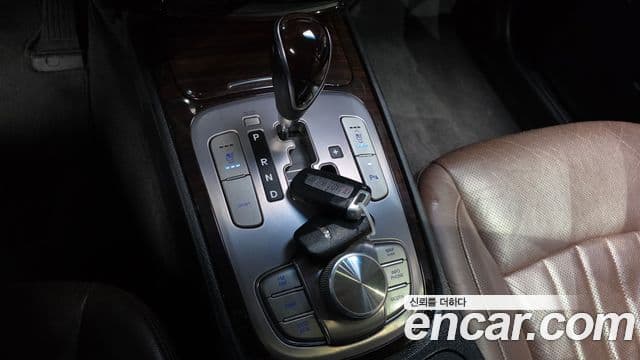 Hyundai Genesis VIP팩, 2012 9