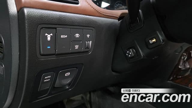 Hyundai Genesis VIP팩, 2012 14