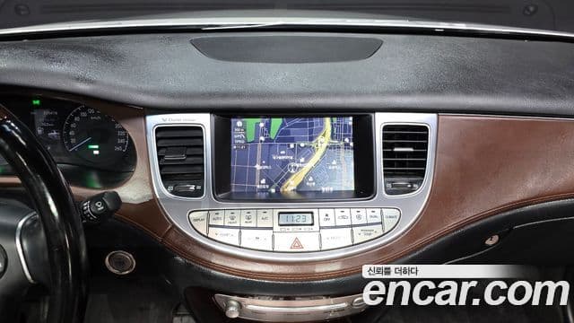 Hyundai Genesis VIP팩, 2012 15