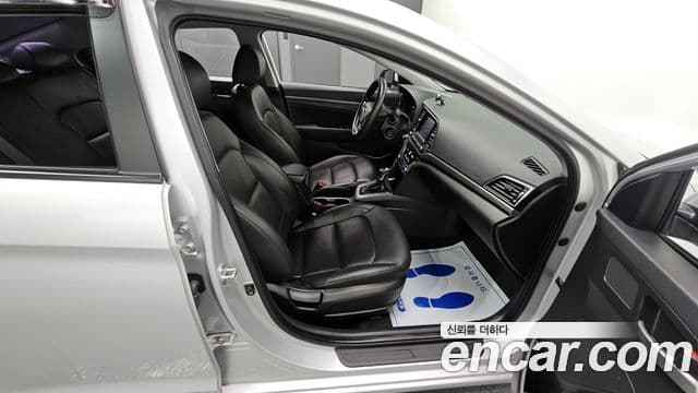 Hyundai Avante AD 1.6 GDI Smart, 2017 13