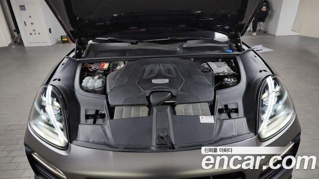 Porsche Cayenne (PO536) 3.0 купе, 2021 6