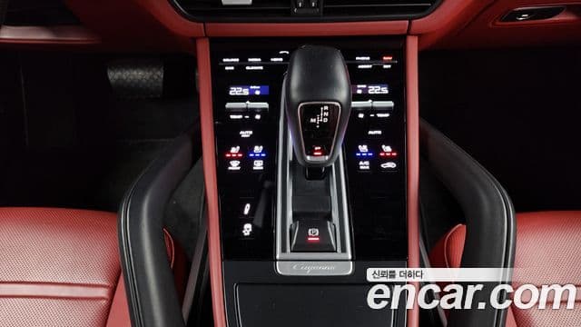 Porsche Cayenne (PO536) 3.0 купе, 2021 9