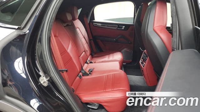 Porsche Cayenne (PO536) 3.0 купе, 2021 12