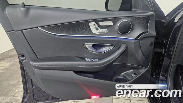 Mercedes-Benz E-класс W213 Avantgarde, 2022 15