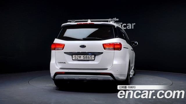 Kia All New Carnival Noblesse, 2016 4