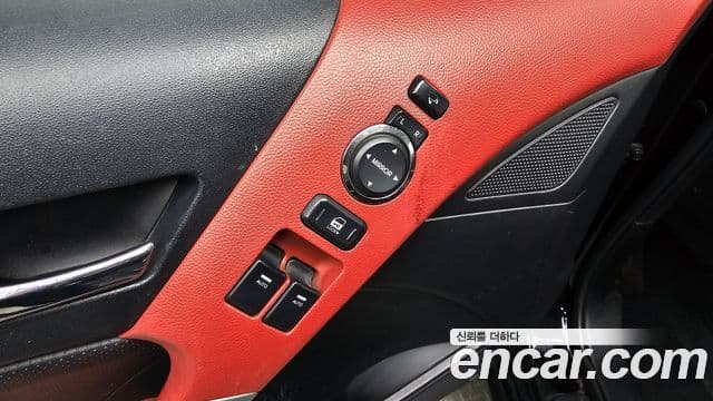 Hyundai Genesis купе 200 турбо R, 2009 13