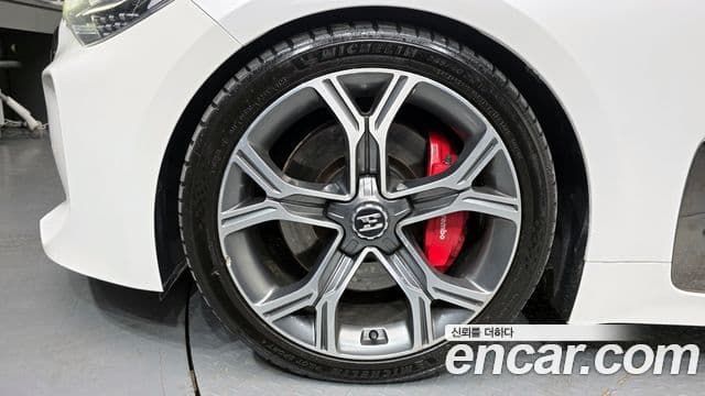 Kia 스팅어 GT, 2018 все фото