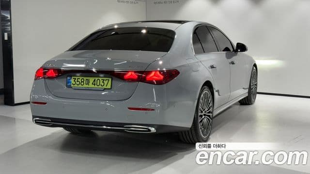 Mercedes-Benz E-класс W214 Exclusive, 2025 4