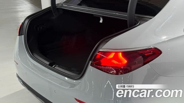 Mercedes-Benz E-класс W214 Exclusive, 2025 10