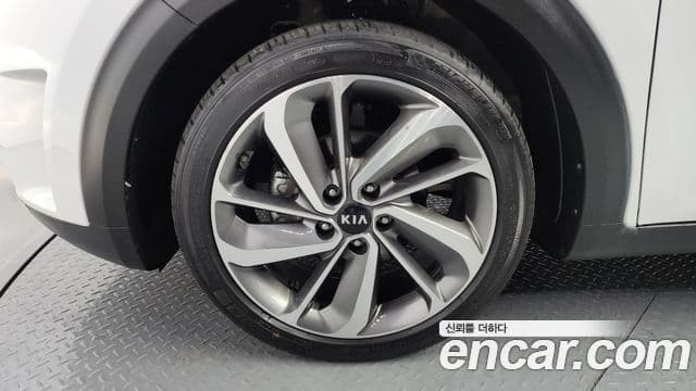 Kia Niro Noblesse, 2019 все фото