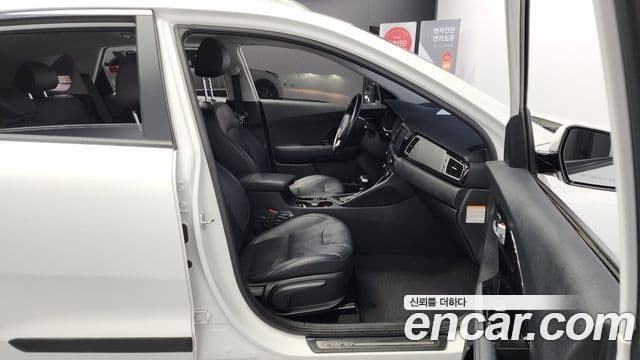 Kia Niro Noblesse, 2019 10