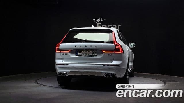 Volvo XC60 2세대 B5 Inscription, 2021 4
