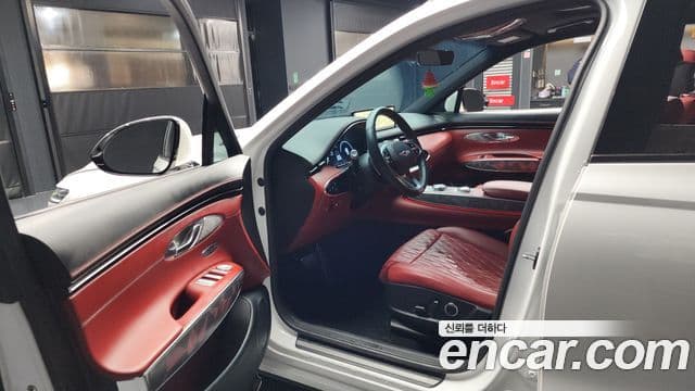 Genesis GV70, 2022 10