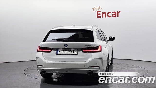 BMW 3시리즈 (G20) 320i Туринг (Touring), 2023 4
