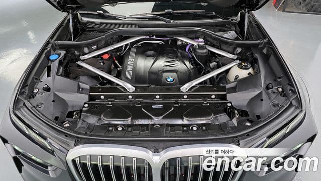 BMW X7 (G07) xDrive 40i M Sport 6인승, 2024 6