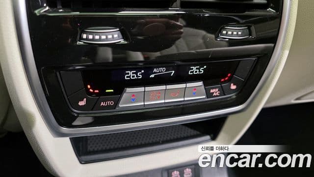 BMW X7 (G07) xDrive 40i M Sport 6인승, 2024 17