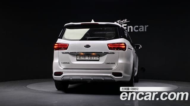 Kia The / новый New Carnival VIP, 2019 4