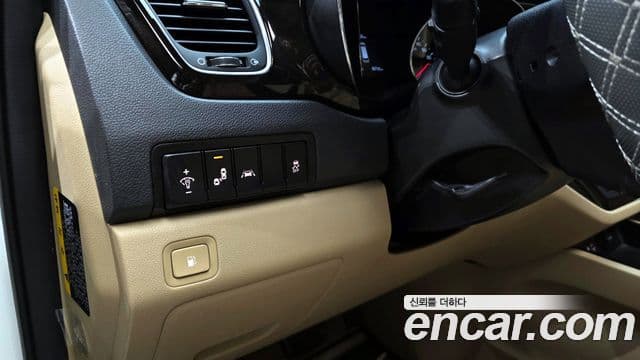 Kia The / новый New Carnival VIP, 2019 16