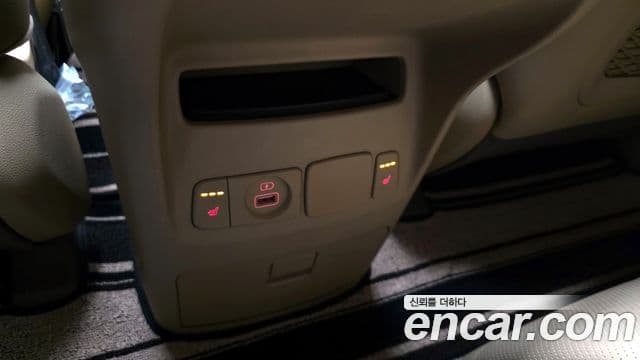 Kia The / новый New Carnival VIP, 2019 18