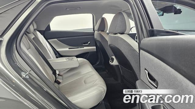 Hyundai Avante (CN7) Inspiration, 2021 12