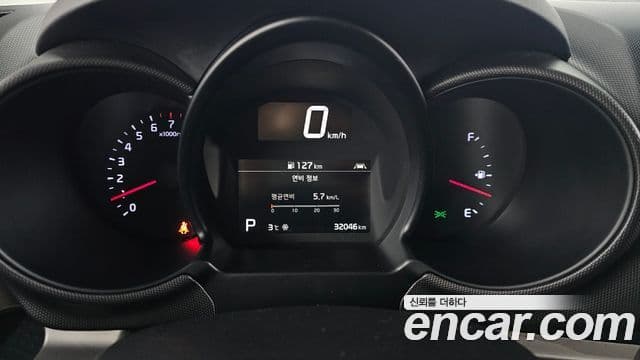 Kia The / новый New Ray Signature, 2021 8