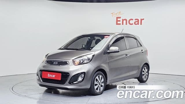 Kia All New Morning Deluxe Trendy, 2014 1