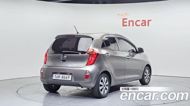 Kia All New Morning Deluxe Trendy, 2014 2