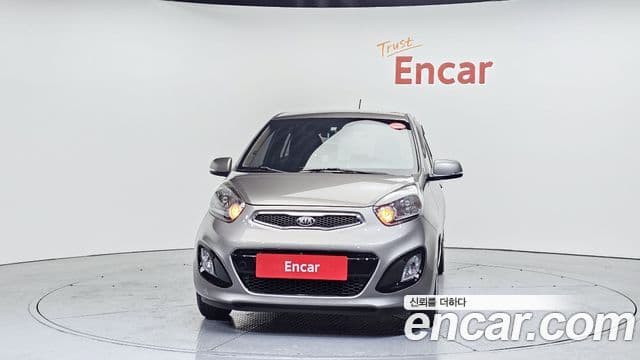 Kia All New Morning Deluxe Trendy, 2014 3