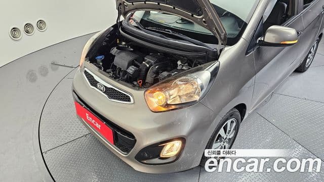 Kia All New Morning Deluxe Trendy, 2014 6