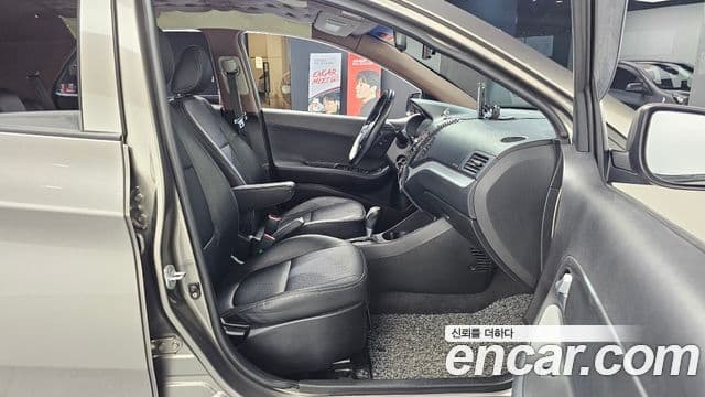 Kia All New Morning Deluxe Trendy, 2014 12