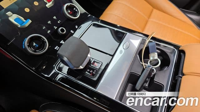 Land Rover Range Rover Velar 3.0 P400 R-Dynamic HSE, 2022 9