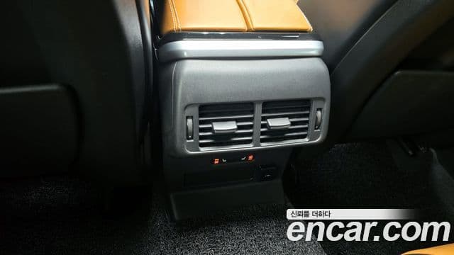 Land Rover Range Rover Velar 3.0 P400 R-Dynamic HSE, 2022 18