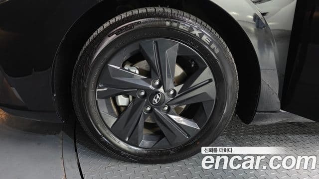 Hyundai Avante гибрид (CN7) Smart, 2023 все фото