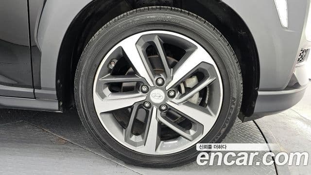 Hyundai Kona Modern Art, 2018 все фото